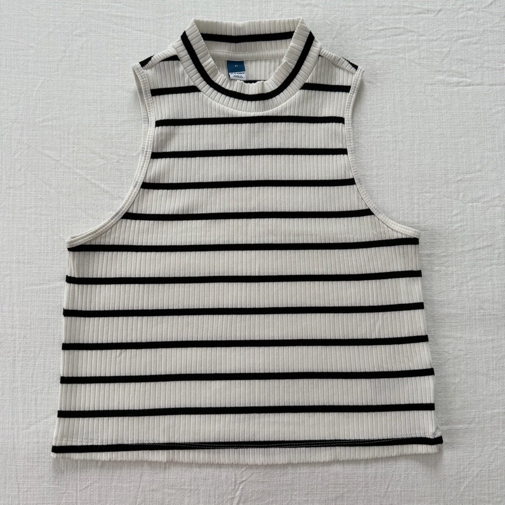 Old Navy Ribbed Mock Neck Sleeveless Top – Black & White Stripe